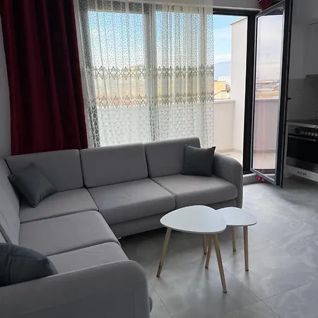Sol Aparments Don Bosco 티라나