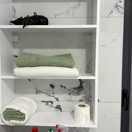 Sol Aparments Don Bosco アパート ティラナ